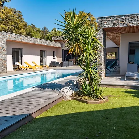 Galice Macchia Di Villa Lecci